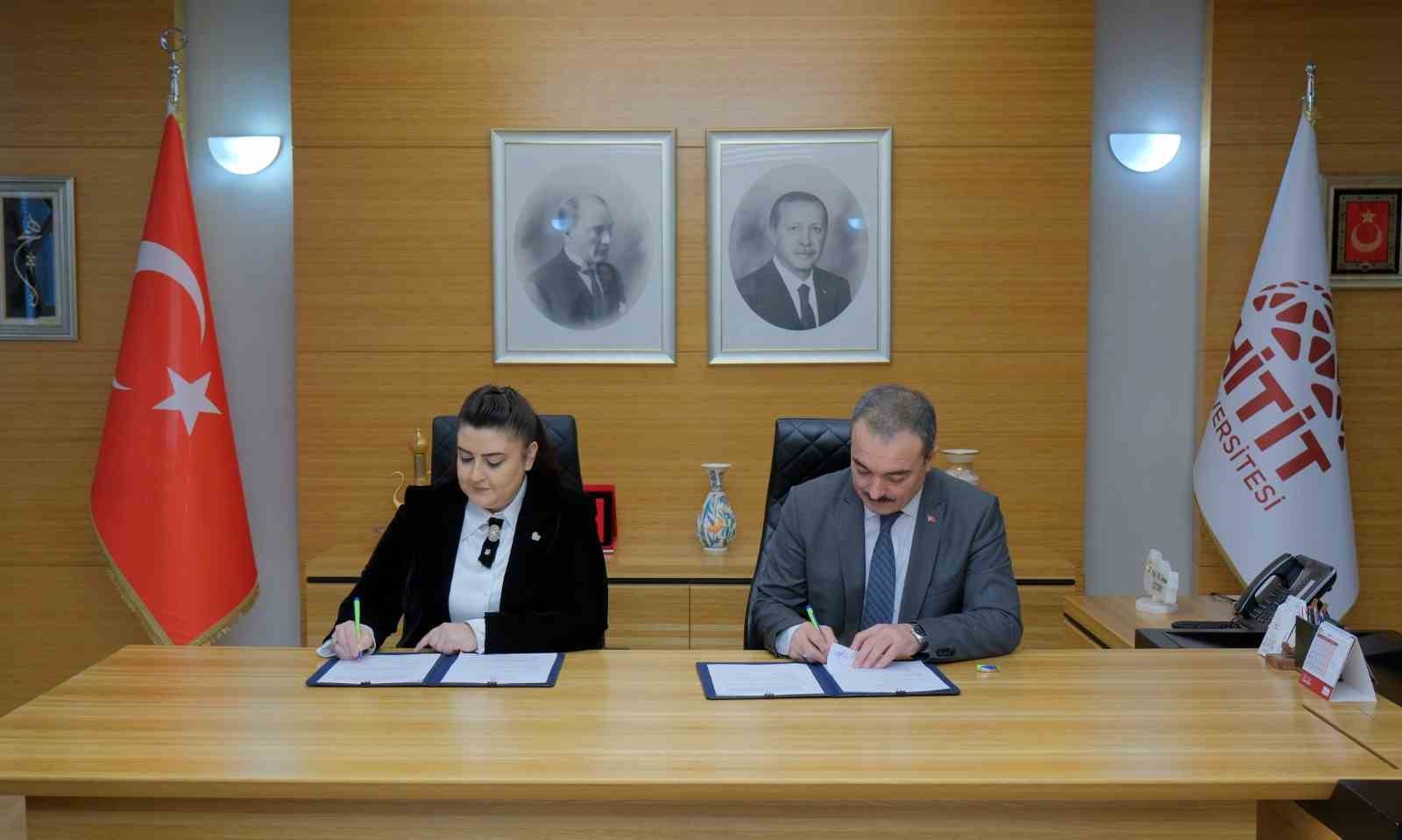 Hitit Üniversitesi’nden dünya standartlarında girişimcilik hamlesi
Hitit Üniversitesi’nden dünya standartlarında girişimcilik hamlesi