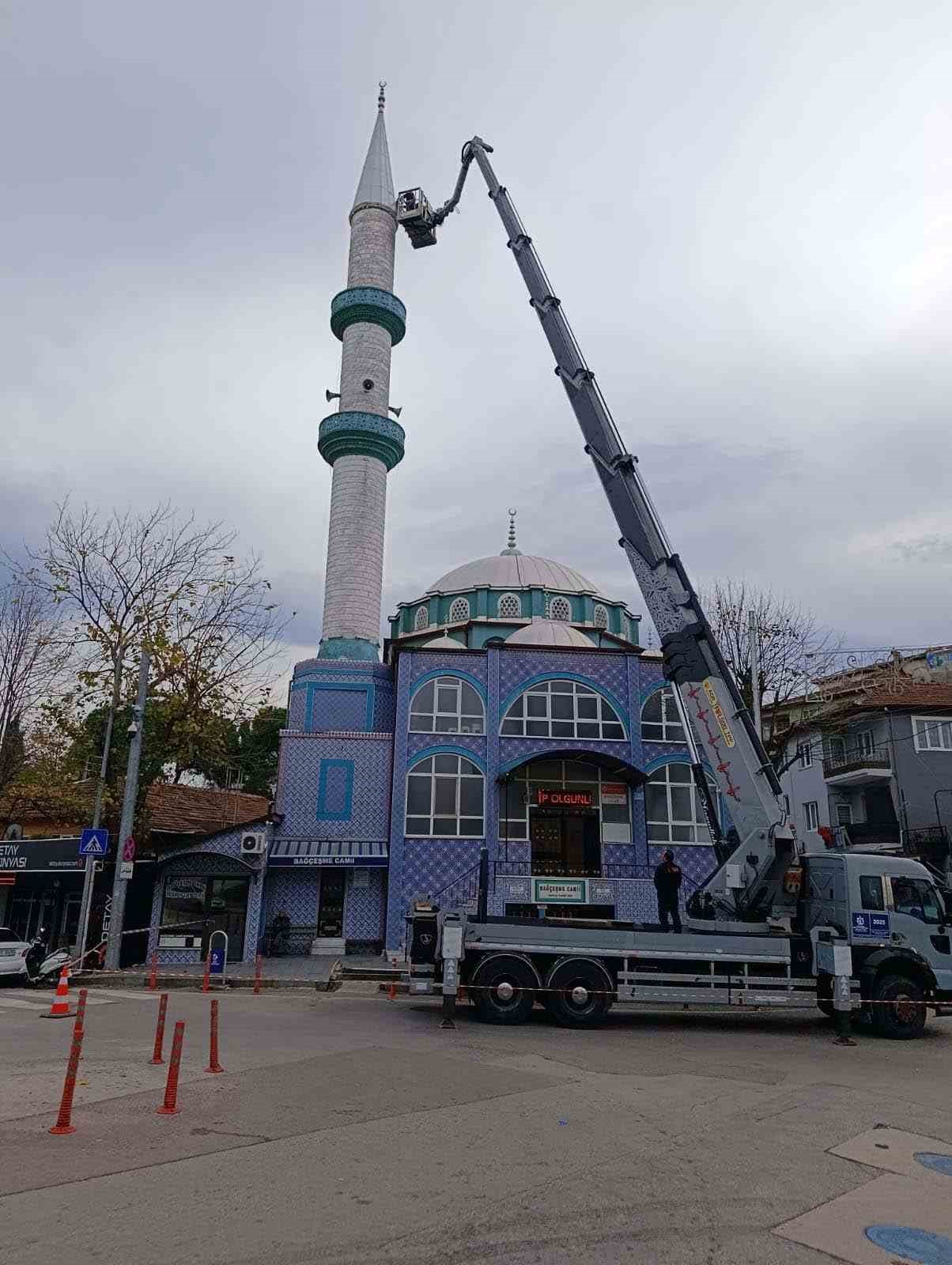 İbadethaneler yenileniyor
İbadethaneler yenileniyor