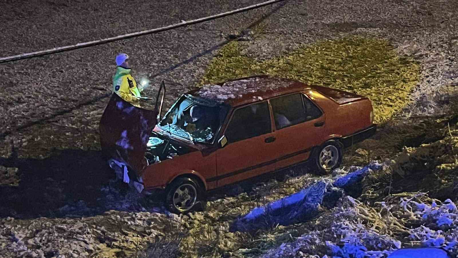 Isparta’da iki otomobil çarpıştı: 3 yaralı
Isparta’da iki otomobil çarpıştı: 3 yaralı
