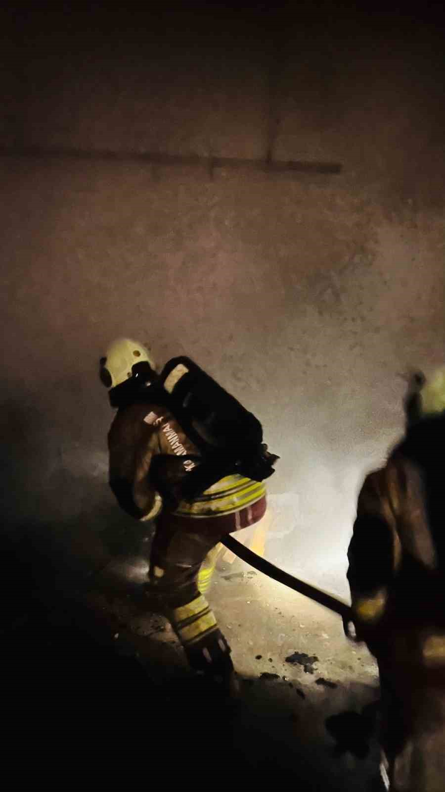 Kahramanmaraş’ta metruk evde yangın
