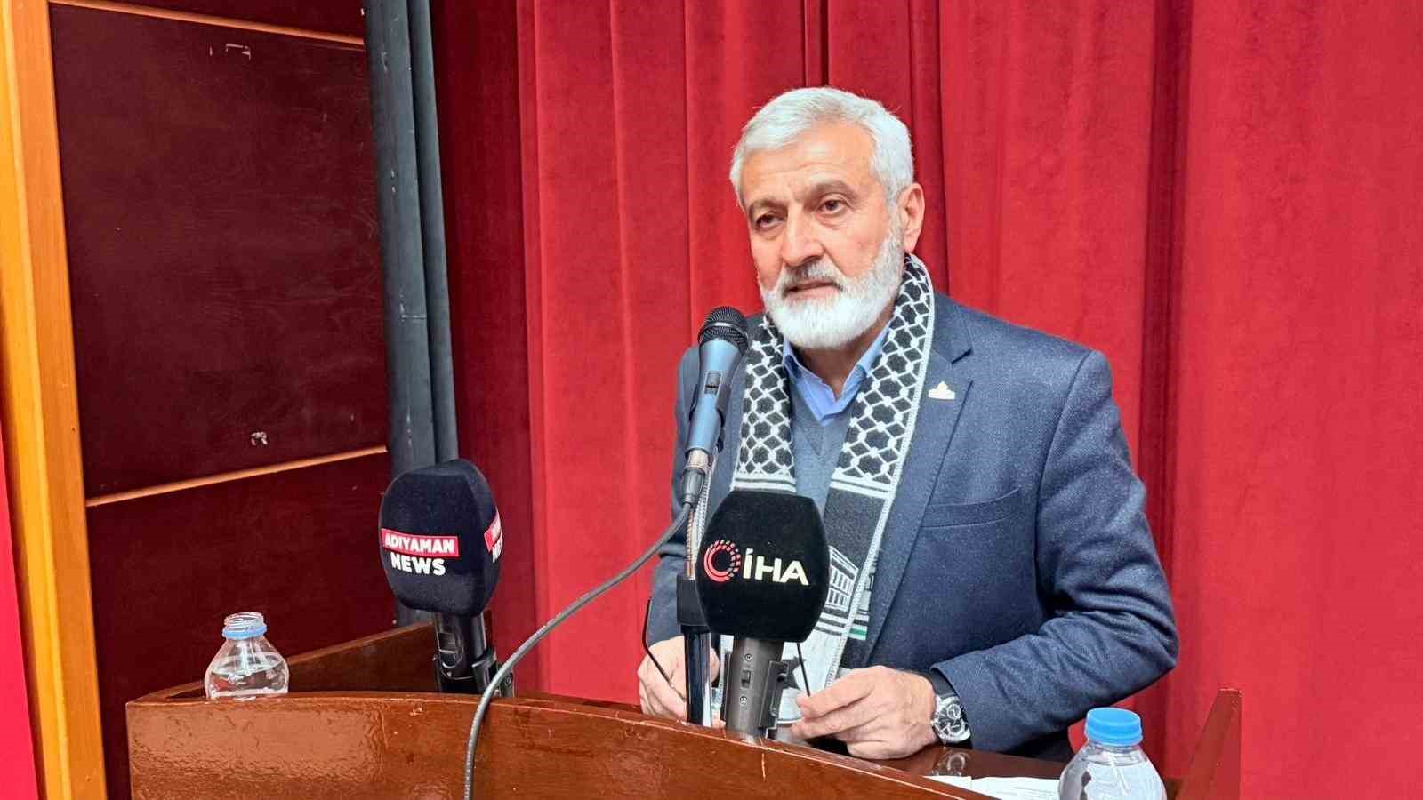 Kahta’da "Gazze Bilinci ve Ümmet sorumluluğu" konferansı
