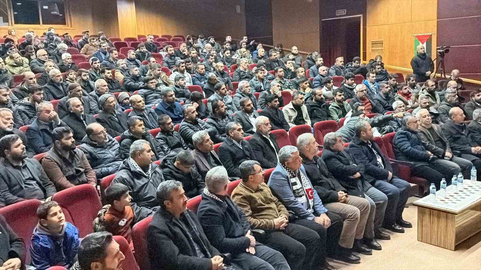 Kahta’da "Gazze Bilinci ve Ümmet sorumluluğu" konferansı
