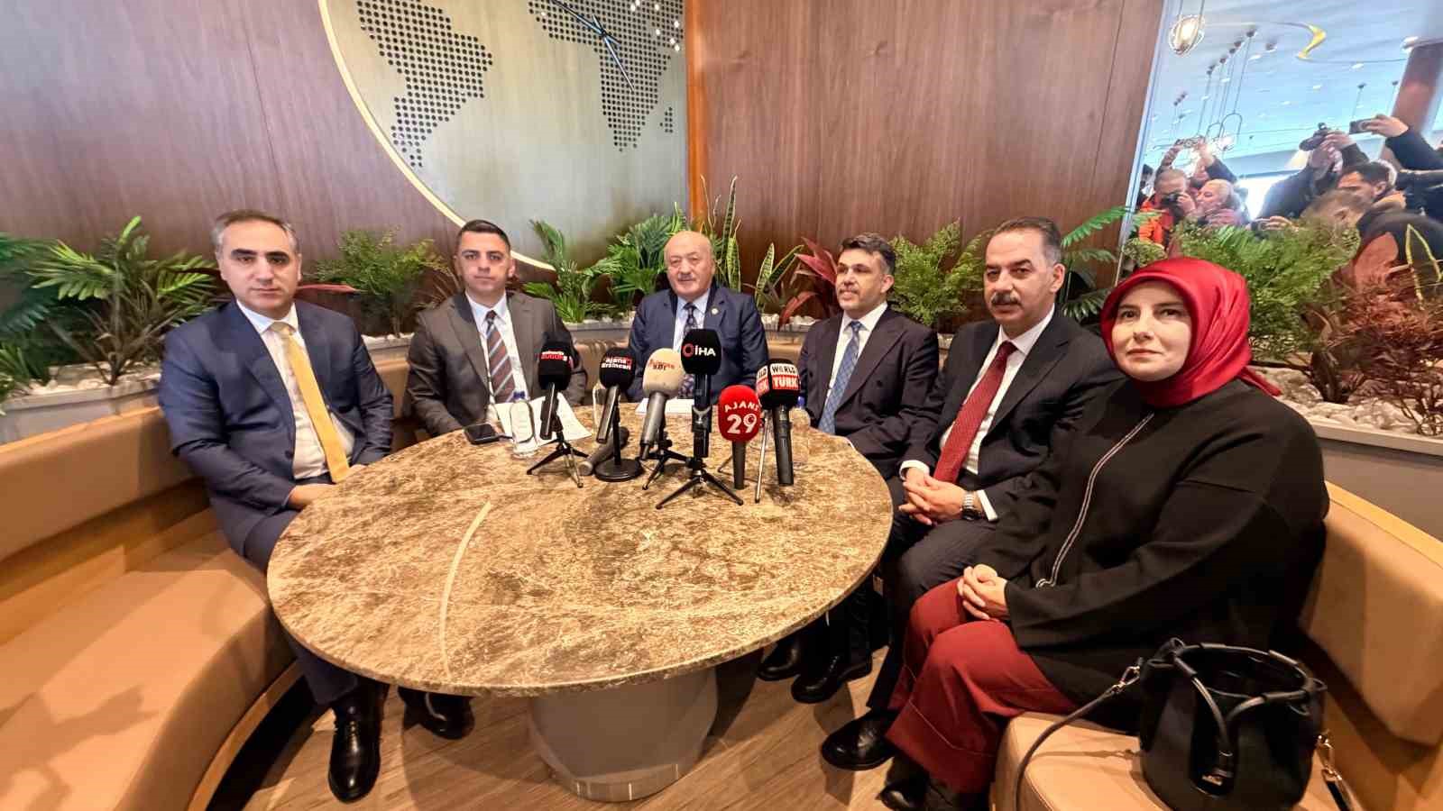 Karaman’dan Erzincan’ın 2025 vizyonu mesajı
Karaman’dan Erzincan’ın 2025 vizyonu mesajı