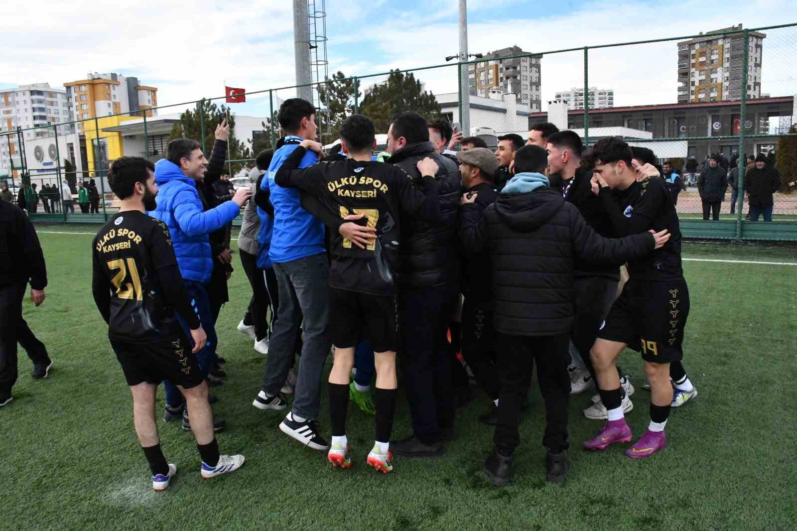 Kayseri Ülküspor lideri devirdi
Kayseri Ülküspor lideri devirdi