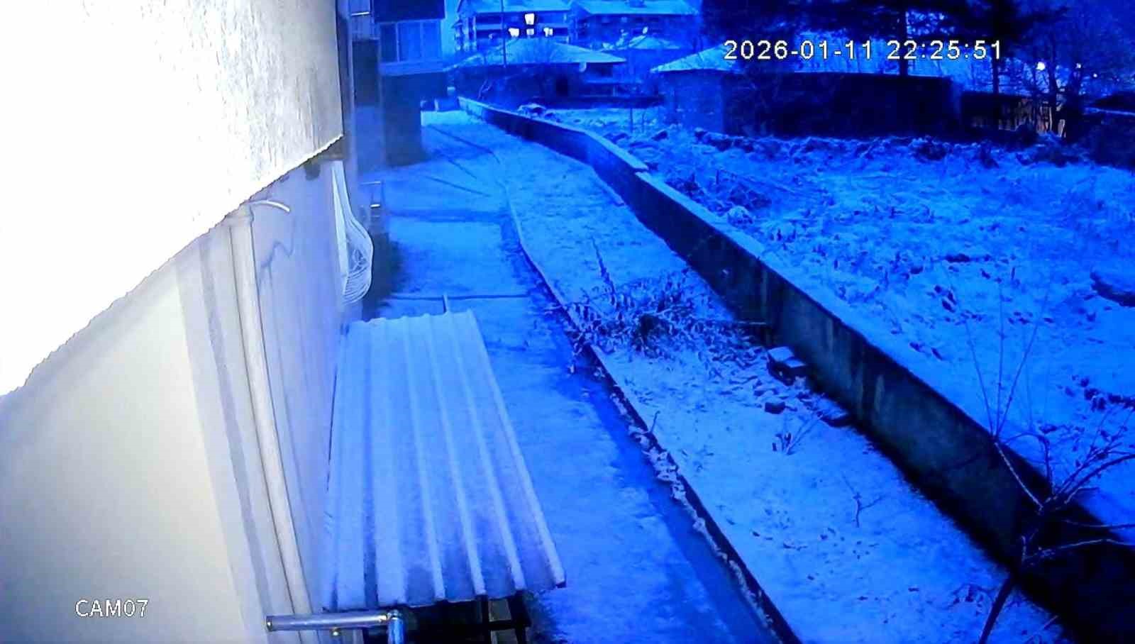 Kırşehir’de kar yağışı öncesinde gökyüzü aydınlandı
Kırşehir’de kar yağışı öncesinde gökyüzü aydınlandı