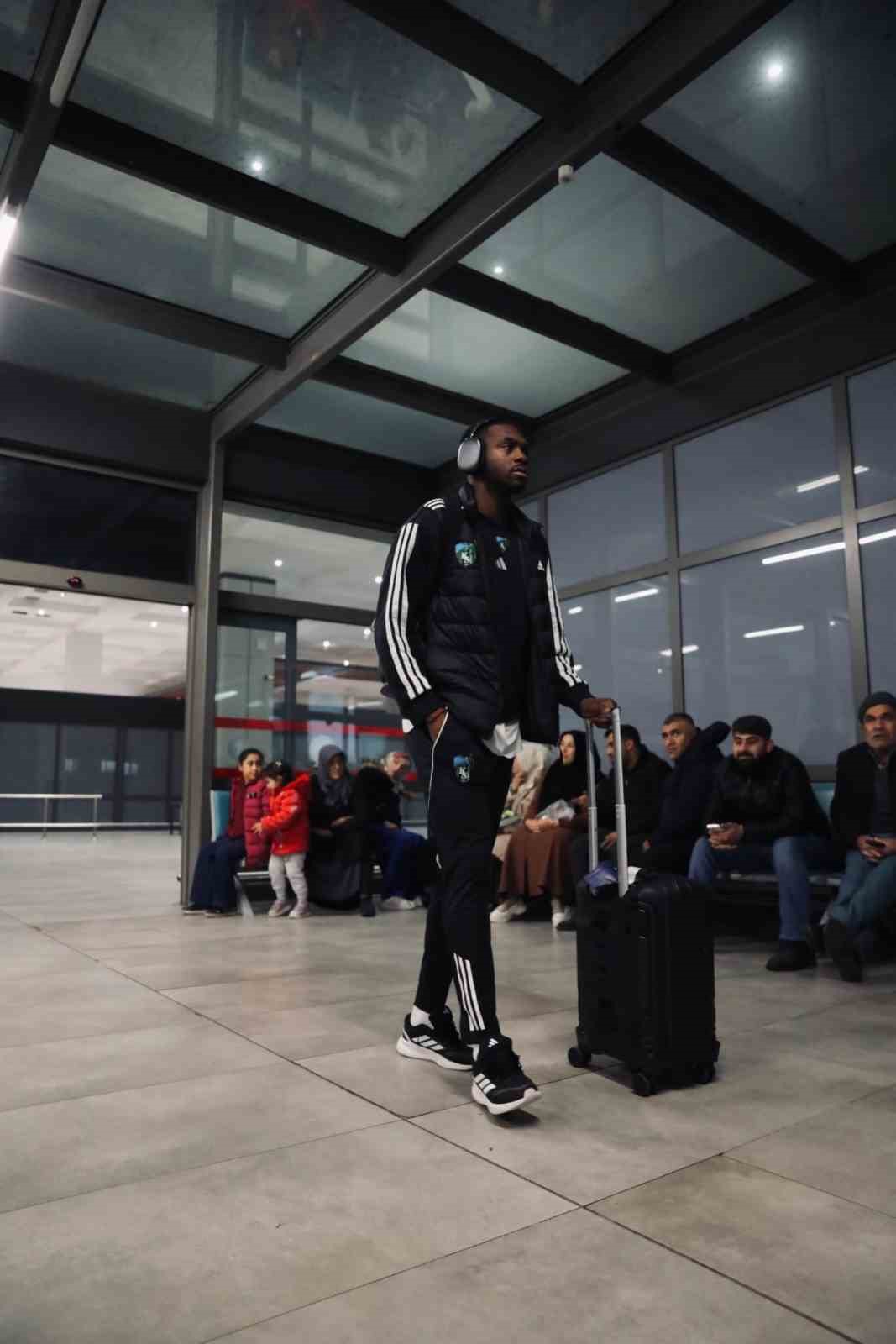 Kocaelispor, Antalya kampını tamamladı
Kocaelispor, Antalya kampını tamamladı