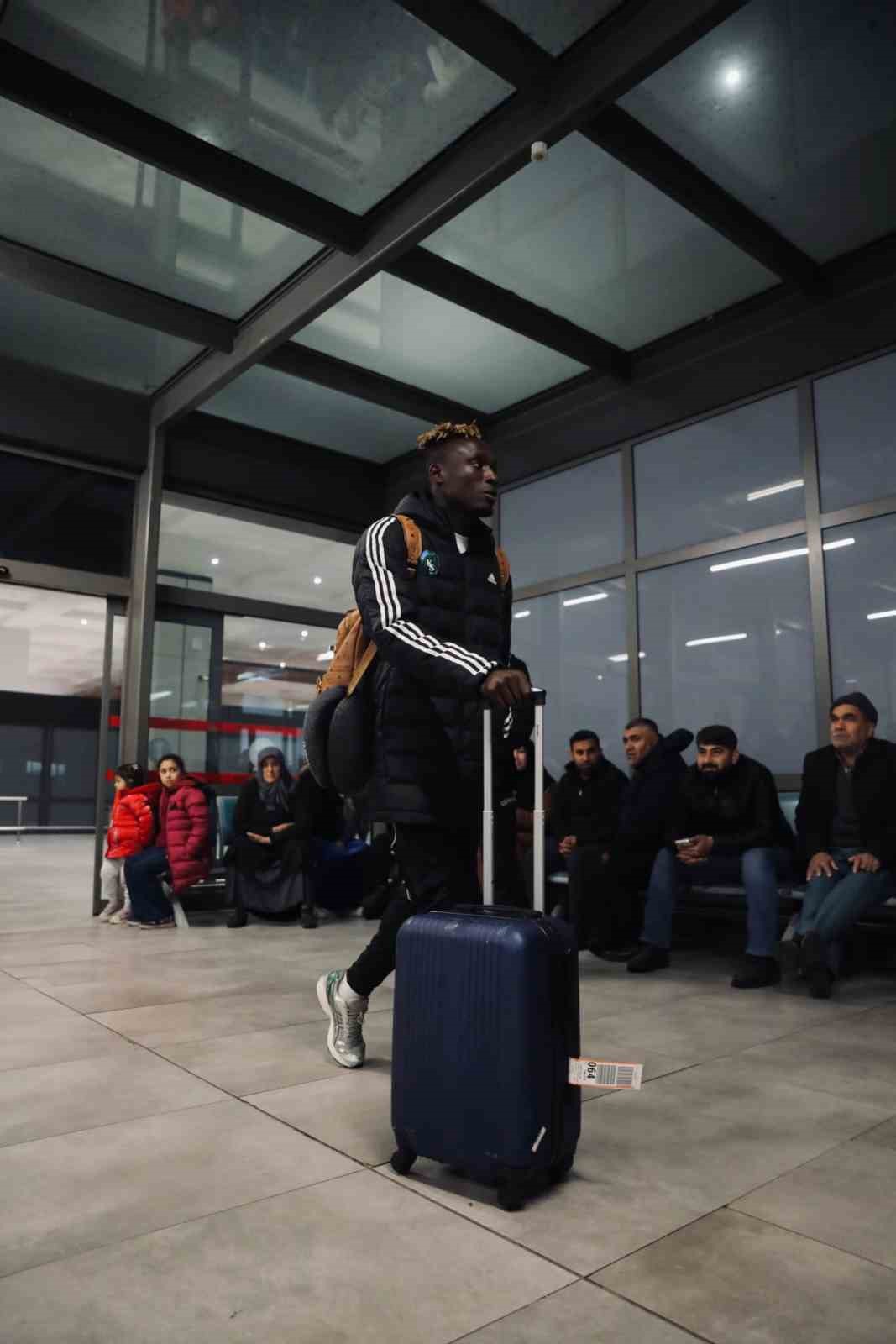 Kocaelispor, Antalya kampını tamamladı
Kocaelispor, Antalya kampını tamamladı