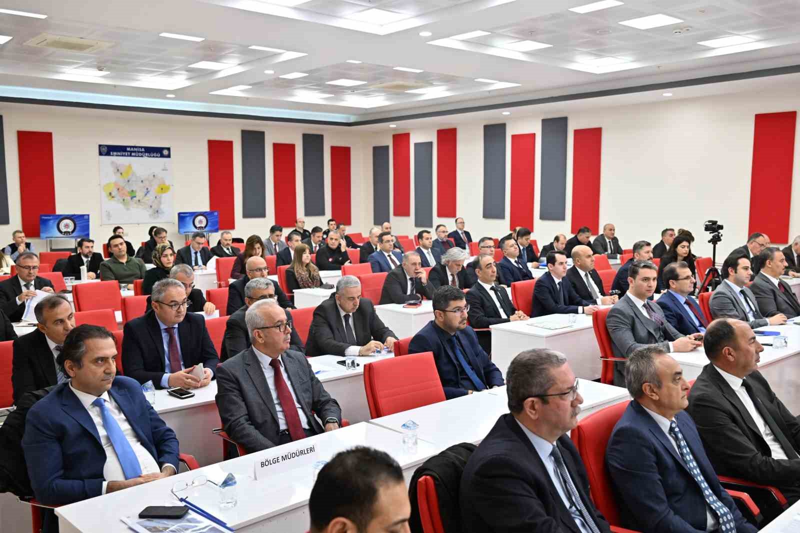 Manisa’da 61 milyar TL’lik 422 kamu yatırım projesi yürütülüyor
