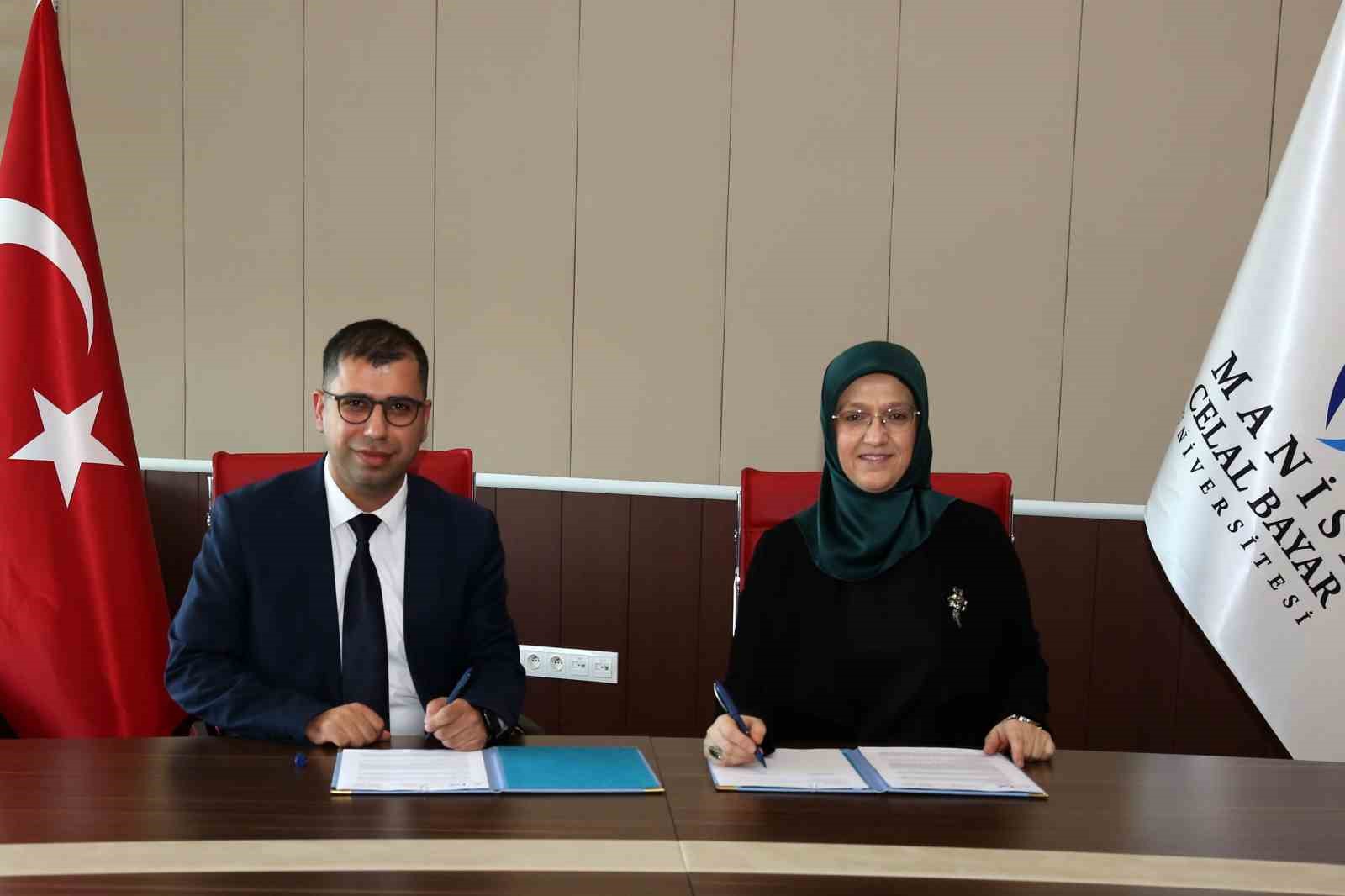 MCBÜ’de yoklama dijitale taşındı
MCBÜ’de yoklama dijitale taşındı