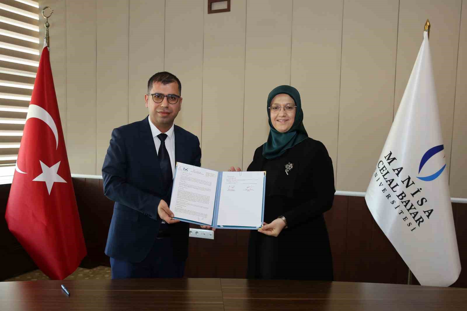 MCBÜ’de yoklama dijitale taşındı
MCBÜ’de yoklama dijitale taşındı