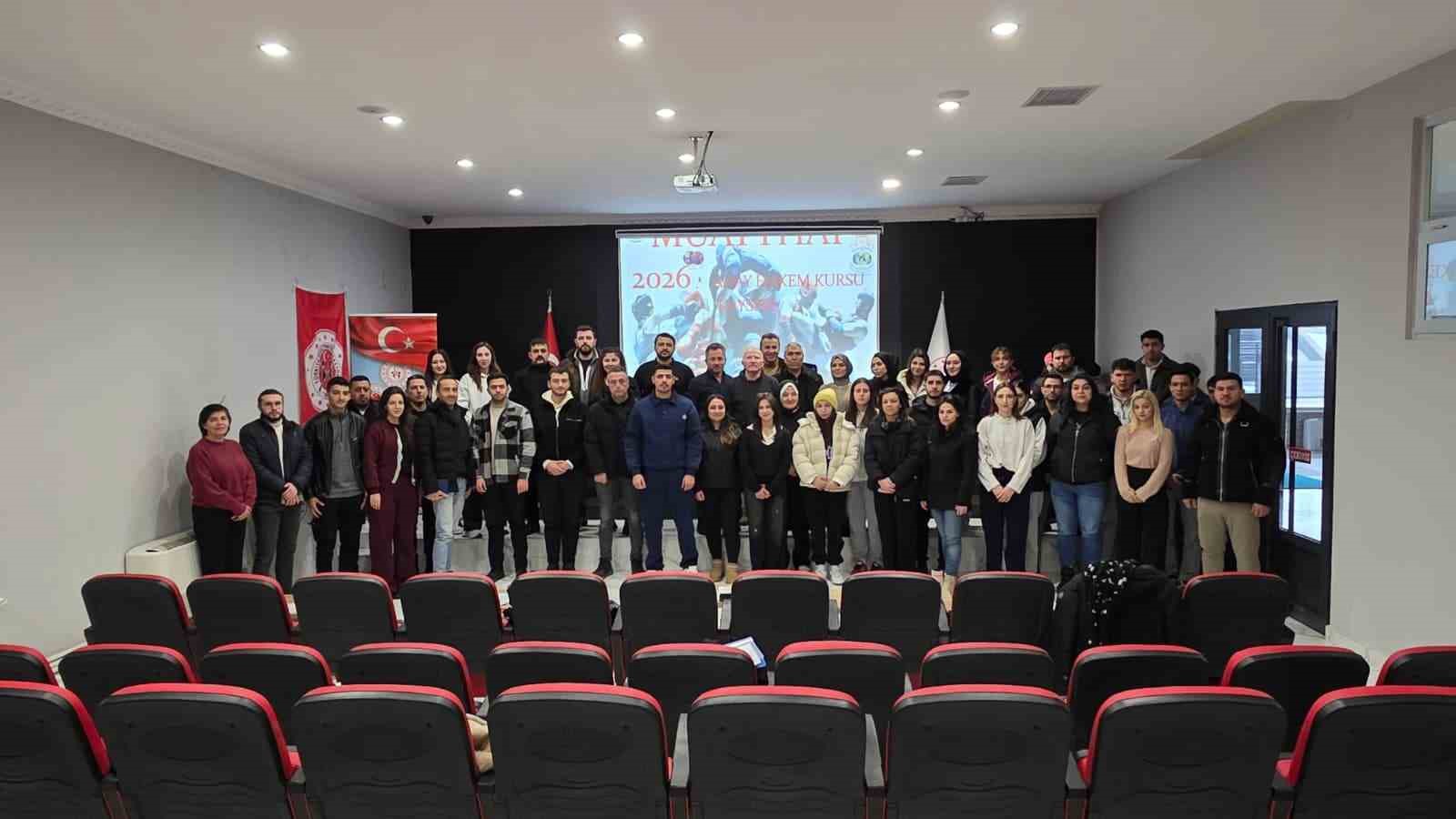 Muaythai Hakem Kursu Kayseri’de yapıldı
Muaythai Hakem Kursu Kayseri’de yapıldı