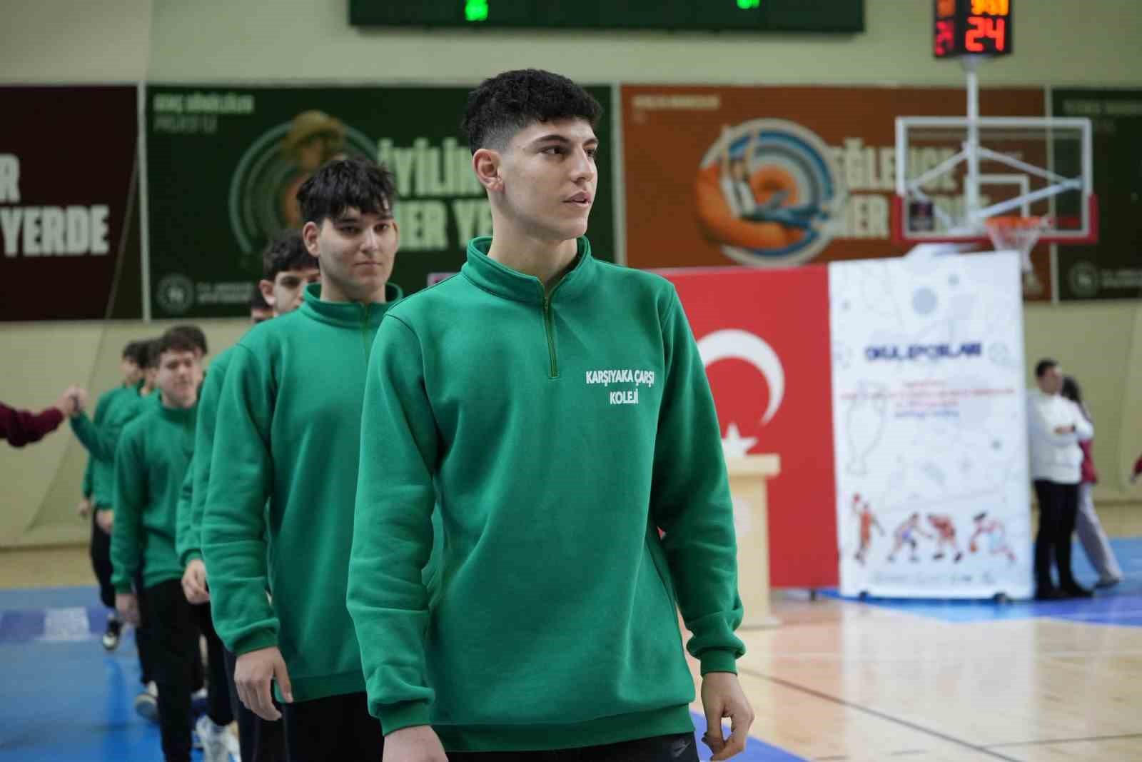 Muğla’da gençler sahaya indi
Muğla’da gençler sahaya indi