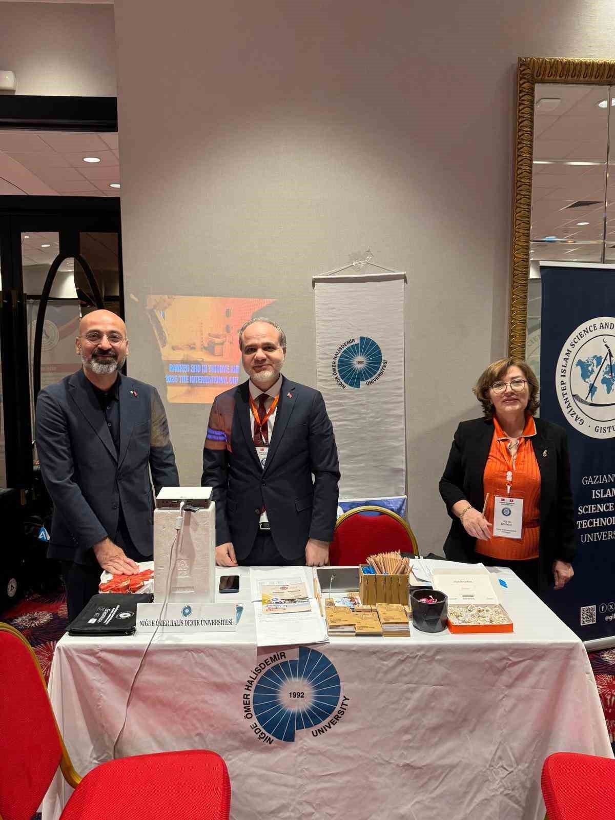 Niğde Ömer Halisdemir Üniversitesi Fas’ta öğrencilerle buluştu
Niğde Ömer Halisdemir Üniversitesi Fas’ta öğrencilerle buluştu