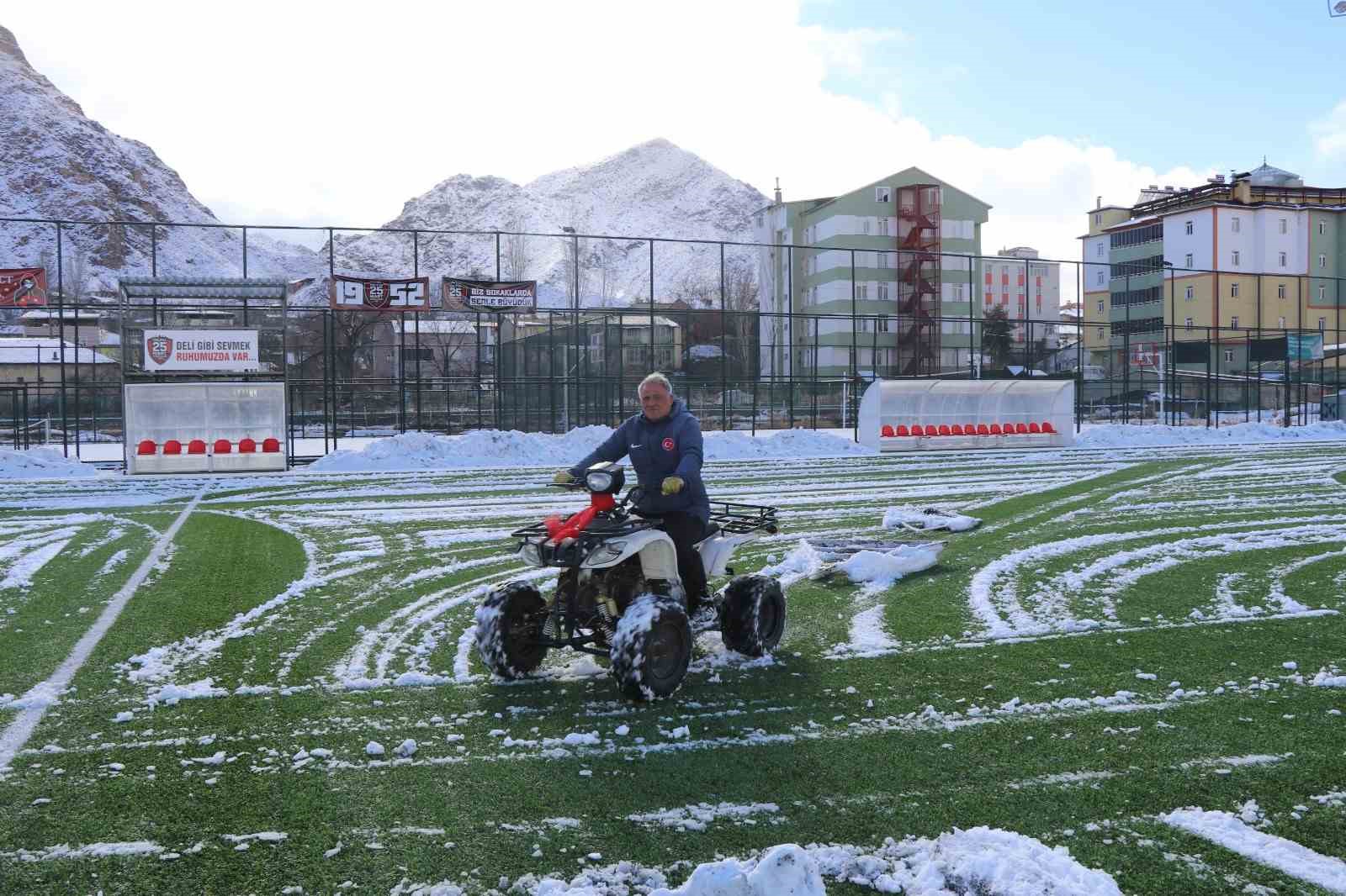 Oltu Stadyumu İbrahim Kara’ya emanet
