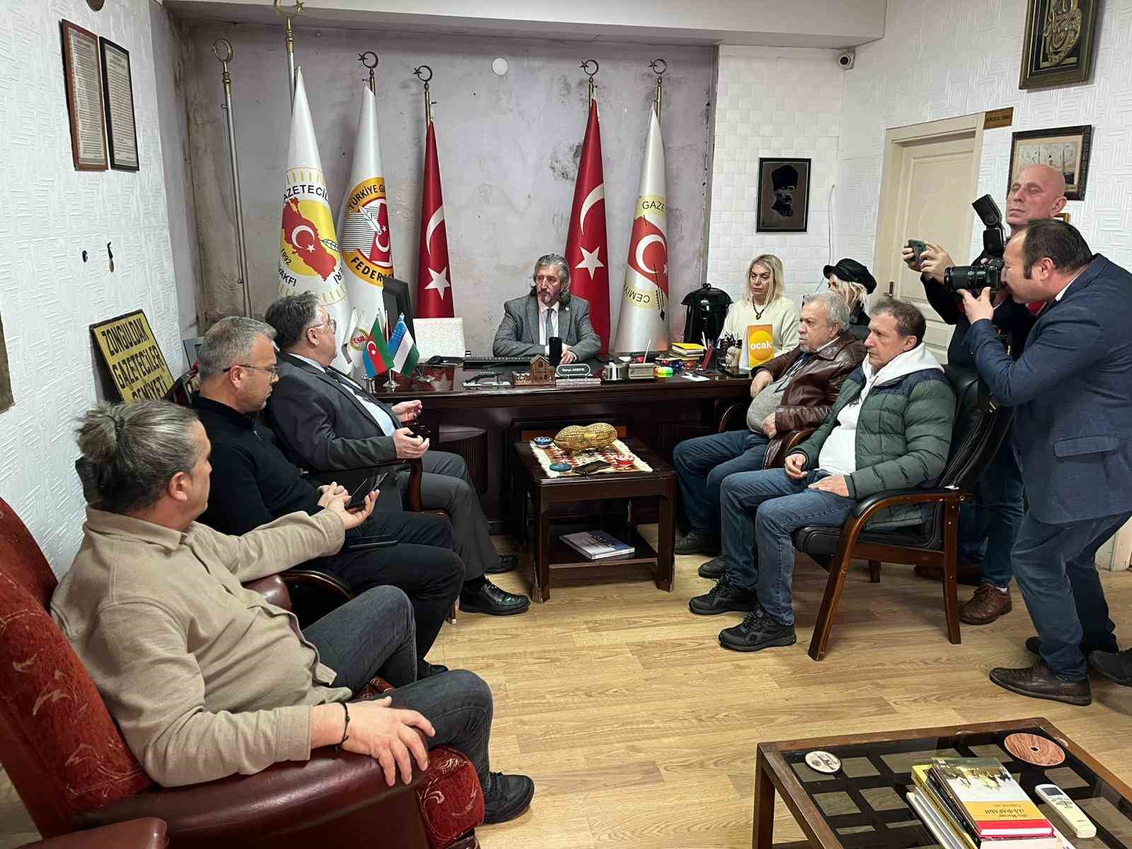 Özölçer, "Hedefimiz kalite, çekici ve araştırma odaklı bir üniversite"
Özölçer, "Hedefimiz kalite, çekici ve araştırma odaklı bir üniversite"