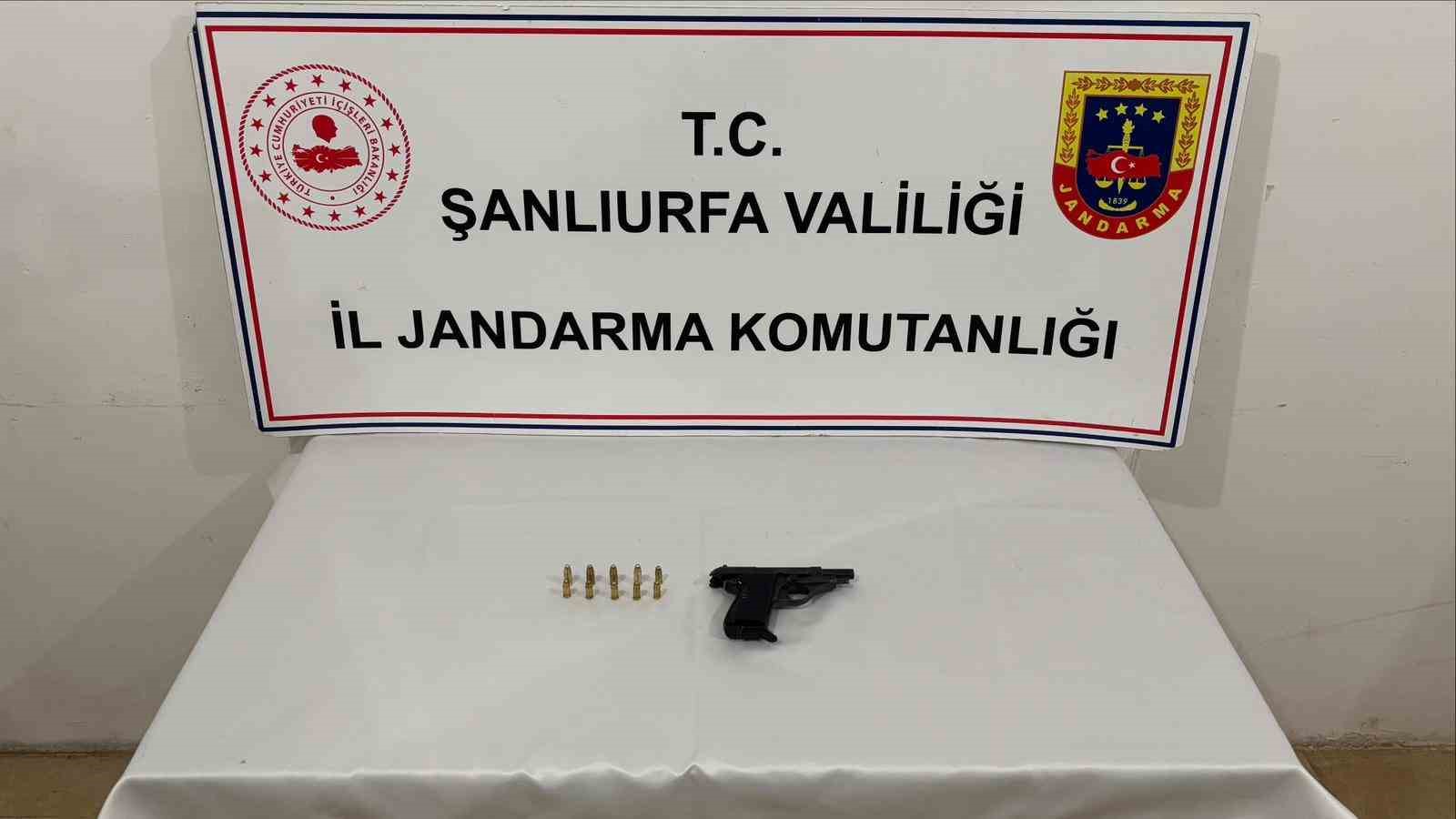 Şanlıurfa’da jandarma denetimi: 7 gözaltı
