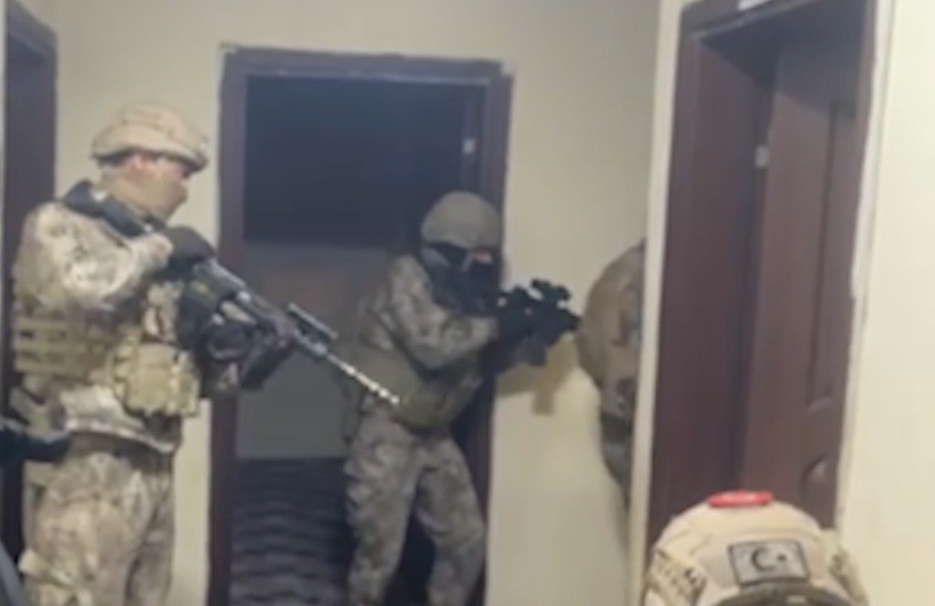 Şanlıurfa’da operasyon: 7 tutuklama
Şanlıurfa’da operasyon: 7 tutuklama