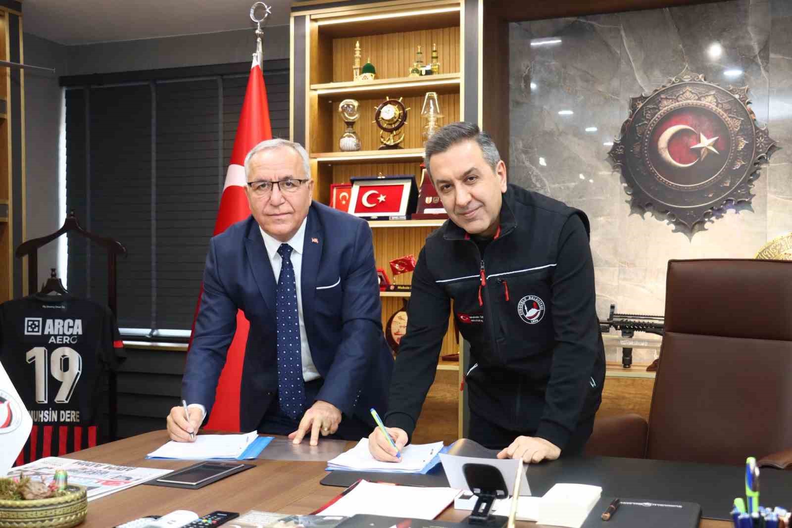 Sungurlu Belediyesi’nden toplu iş sözleşmesi
Sungurlu Belediyesi’nden toplu iş sözleşmesi