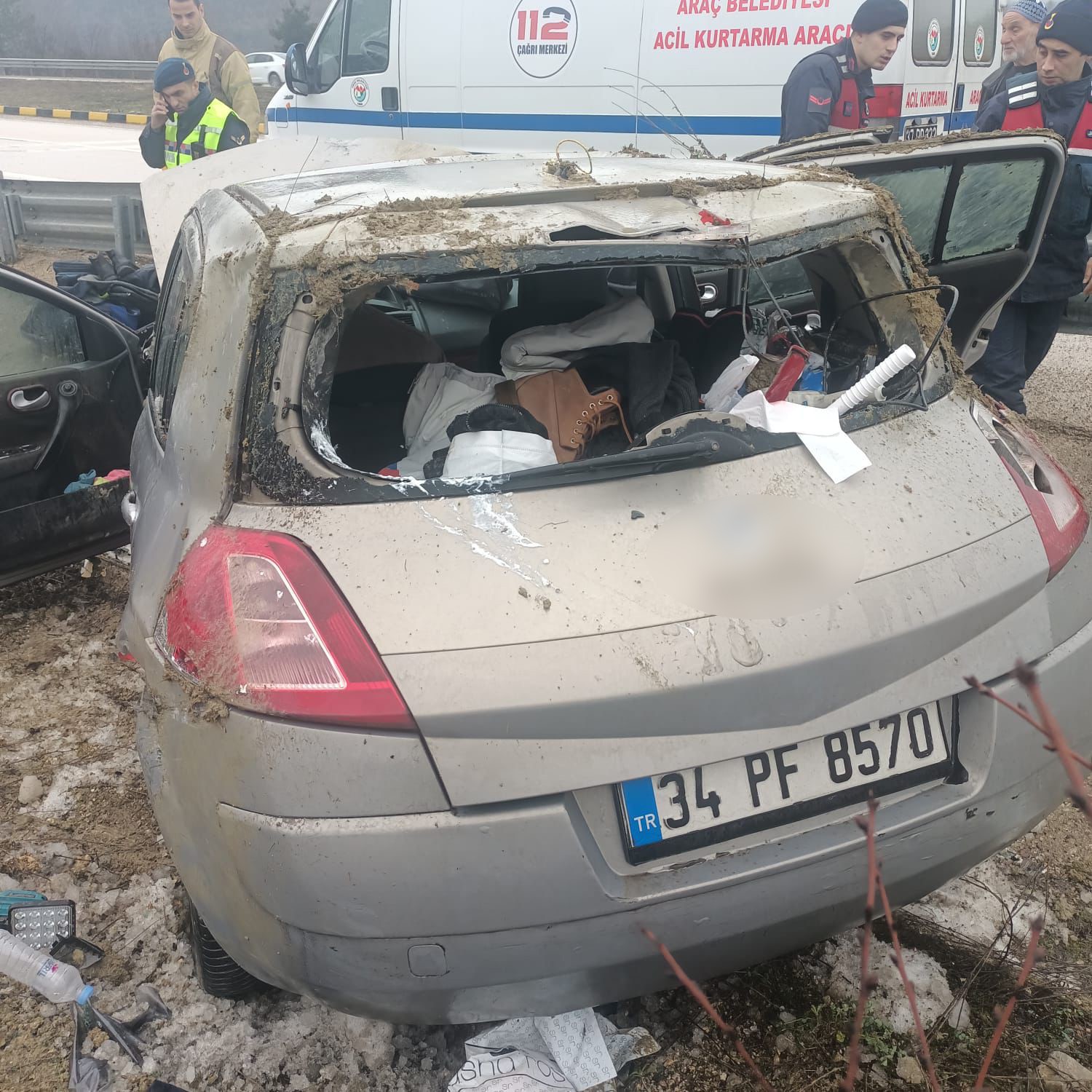 Takla atan otomobilin sürücüsü yaralandı
Takla atan otomobilin sürücüsü yaralandı