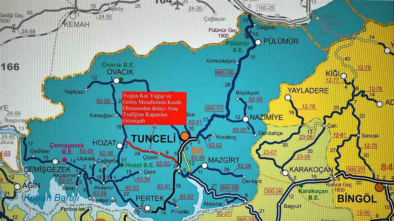 Tunceli’de yoğun kar yağışı nedeniyle birçok il yolu ulaşıma kapatıldı
Tunceli’de yoğun kar yağışı nedeniyle birçok il yolu ulaşıma kapatıldı