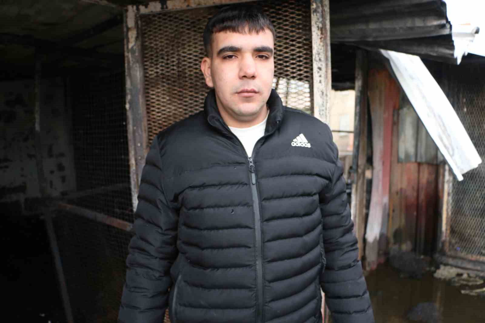 Türkiye’de bir ilkti: Diyarbakır’daki güvercin otelinde çıkan yangında 100’den fazla kuş telef oldu
Türkiye’de bir ilkti: Diyarbakır’daki güvercin otelinde çıkan yangında 100’den fazla kuş telef oldu