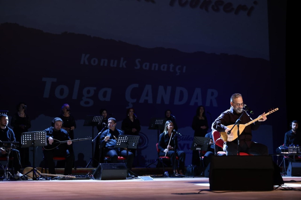 Usta sanatçı Talip Özkan, Denizli’de türkülerle anıldı
Usta sanatçı Talip Özkan, Denizli’de türkülerle anıldı