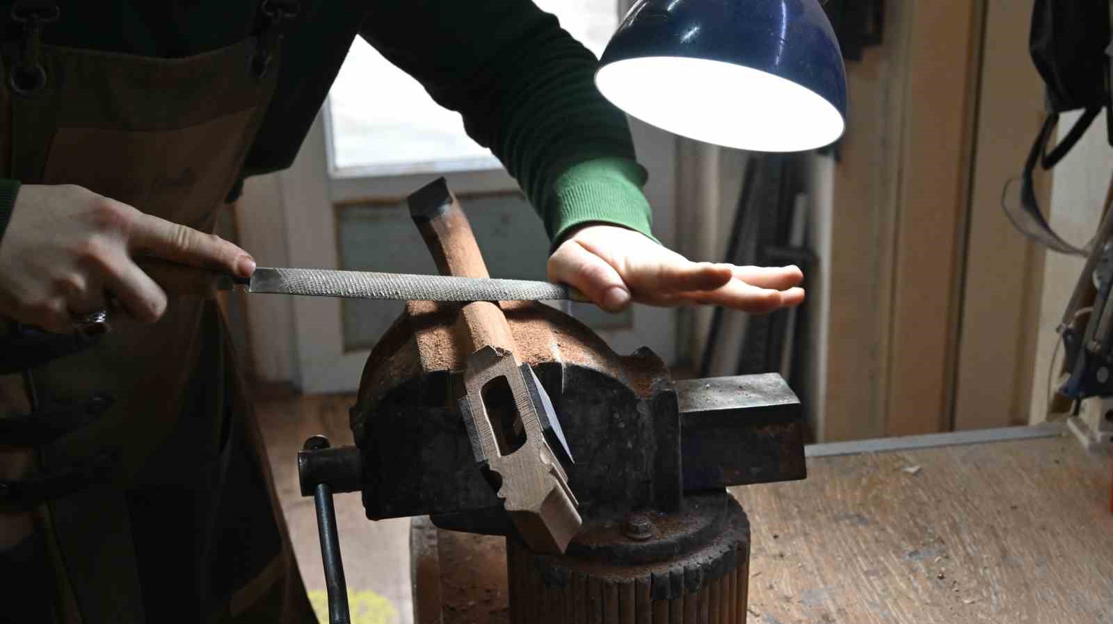 Ustasından devraldı, Cumhurbaşkanlığı Korosuna taşıdı
Ustasından devraldı, Cumhurbaşkanlığı Korosuna taşıdı