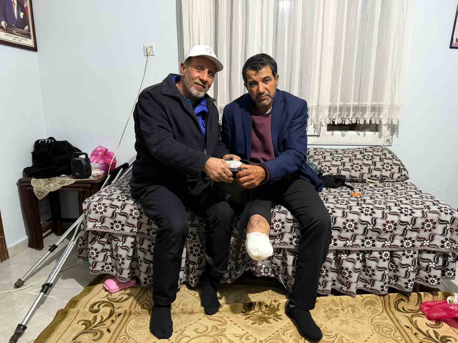 Yol kenarında başlayan hüzün, insanlıkla mutluluğa dönüştü
Yol kenarında başlayan hüzün, insanlıkla mutluluğa dönüştü