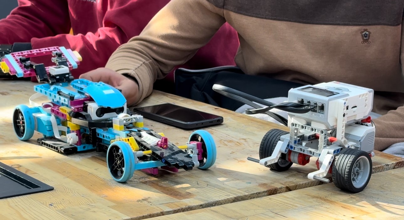 Yüksekova’da ilk robotik takımı ’Bezoar’ İstanbul yolcusu
Yüksekova’da ilk robotik takımı ’Bezoar’ İstanbul yolcusu