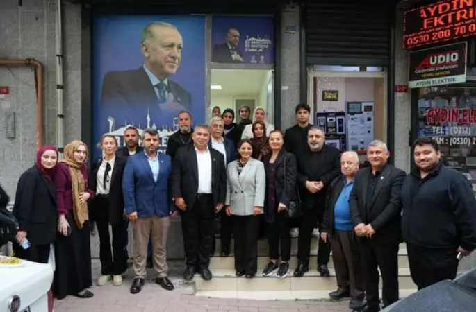 AK Parti İstanbul milletvekilleri vatandaşlarla buluştu