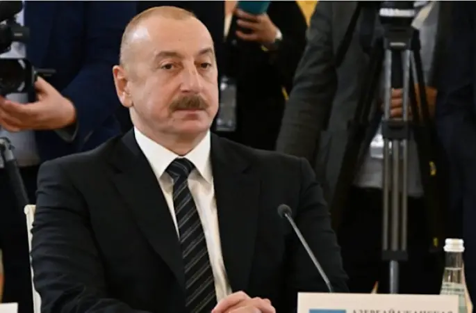 Aliyev, Türkmenbaşı'nda BDT Ulusal Mutfak Festivali'ni ziyaret etti