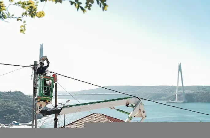 Ayedaş, Anadolu Yakası'nda sürdürdüğü bakım çalışmaları ve yatırımlarıyla bölgenin enerji altyapısını geleceğe hazırlıyor