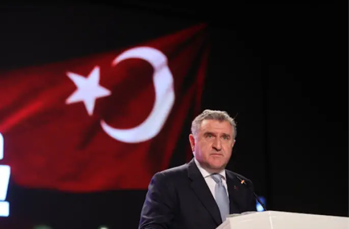 Bakan Bak: Milli takımımıza başarılar diliyorum