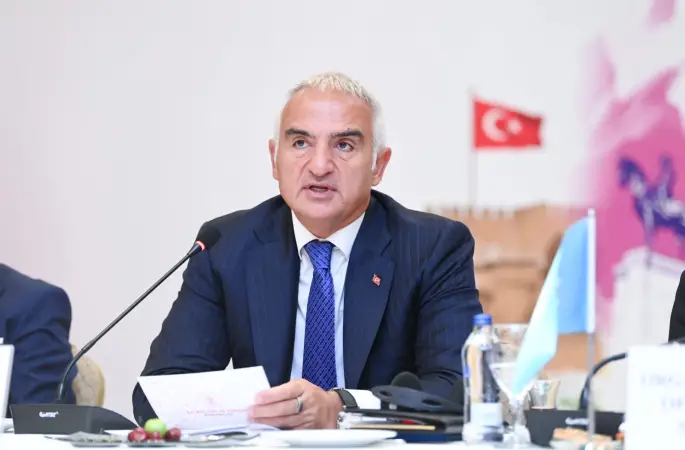Bakan Ersoy: AK Parti 25 yıldır milletimizin güveniyle yoluna devam ediyor