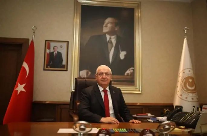 Bakan Güler, Katar’ın Ankara Büyükelçisi Al-Henzab’ı kabul etti
