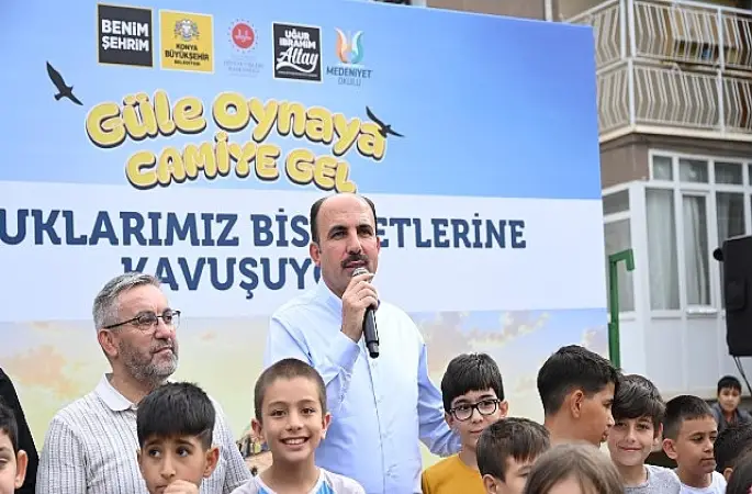 Başkan Altay, “Güle Oynaya Camiye Gel" Projesinde Bisiklet Almaya Hak Kazanan Çocuklara Bisikletlerini Hediye Etti