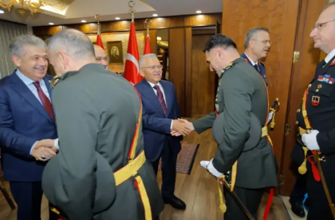 Başkan Büyükkılıç, Cumhuriyet Bayramı kutlamalarına katıldı