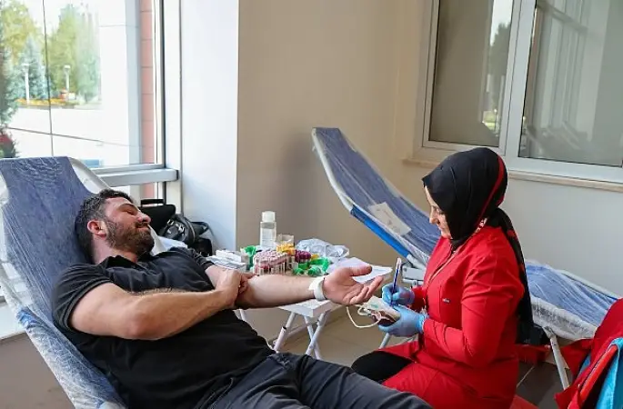 Başkan Pekyatırmacı'dan Kan Bağışına Destek