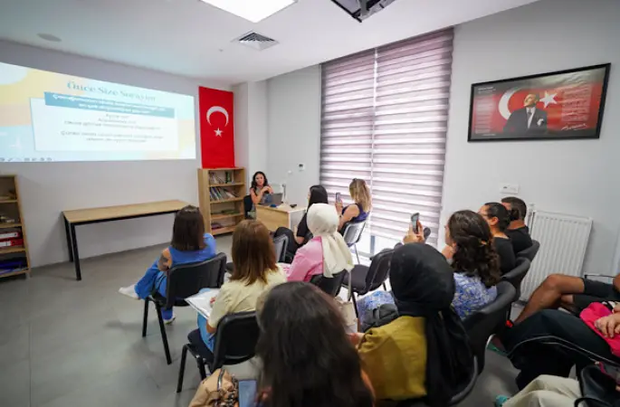 Beylikdüzü'nde ebeveynlere “Okula Uyum ve Oryantasyon Süreci” semineri