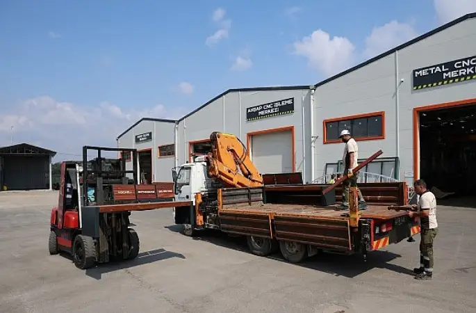 Büyükşehir'den tramvay duraklarına 260 yeni bank