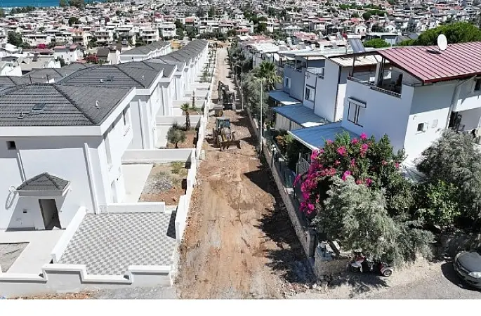 Didim Belediyesi Akbük'te Yol Yapım Çalışmalarını Genişletiyor