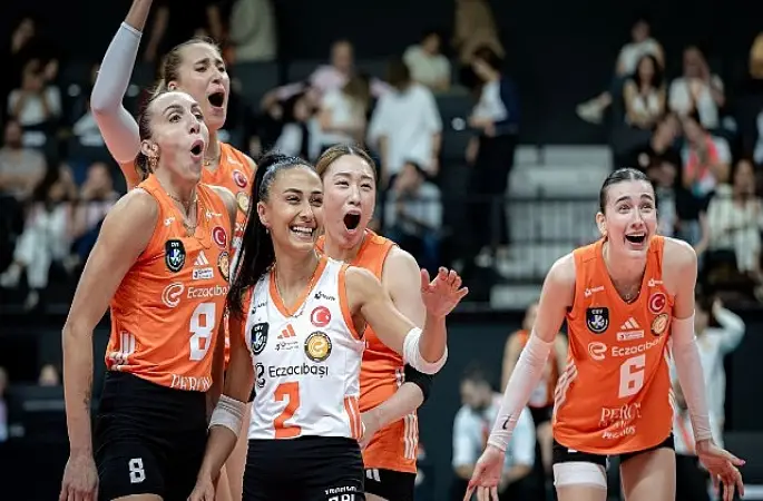 Eczacıbaşı Peron İstanbul'un derbide rakibi VakıfBank