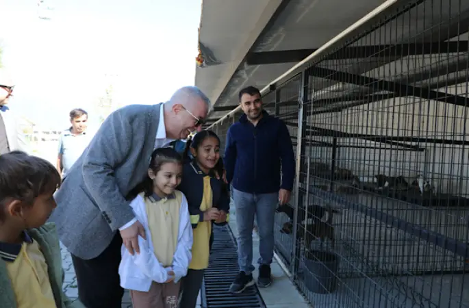  Edremit’te Dünya Hayvanları Koruma Günü kapsamında etkinlik düzenlendi