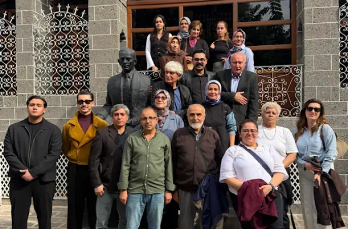 Elazığ Belediyesi Edebiyat Atölyesi’nden Diyarbakır gezisi
