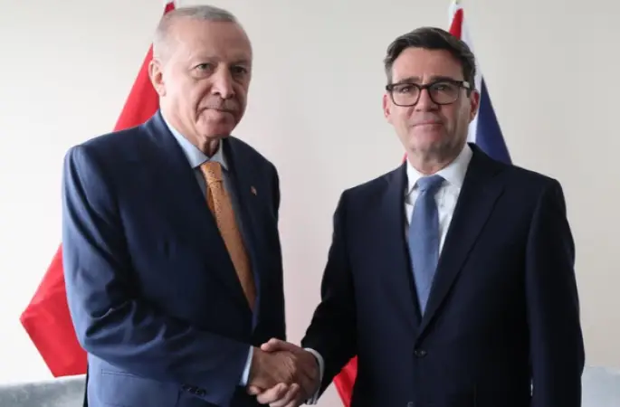 Erdoğan, İngiltere Başbakanı Andy Burnham ile görüştü