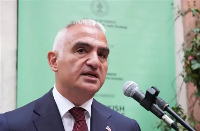 Ersoy: Türkiye turizmde istikrarını korudu