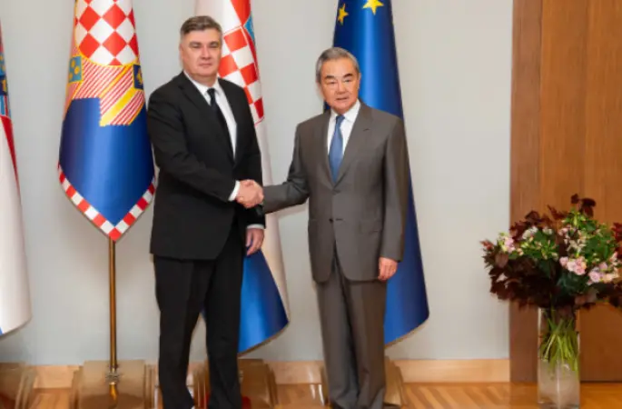 Hırvatistan Cumhurbaşkanı Milanovic, Wang Yi ile görüştü