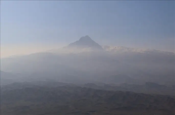 Iğdır'da Tekelti Dağı sisler arasında görüntülendi