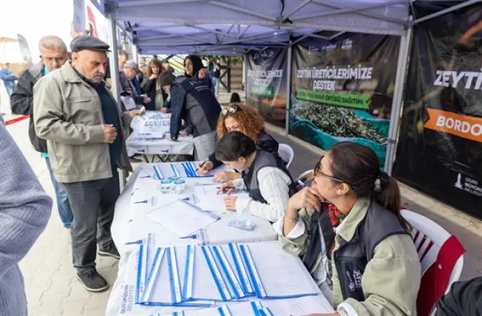 İzmir’de 391 zeytin üreticisine destek verildi
