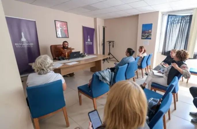 İzmir’de Yazarlık Eğitimleri başladı